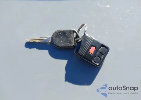 2005 Ford F-150 Xlt из США, поврежденный, VIN 1FTRW12W25KB54525